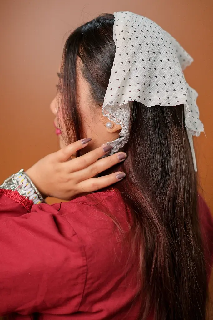 Black Heart Crochet Lace Hair Bandanna (5).webp