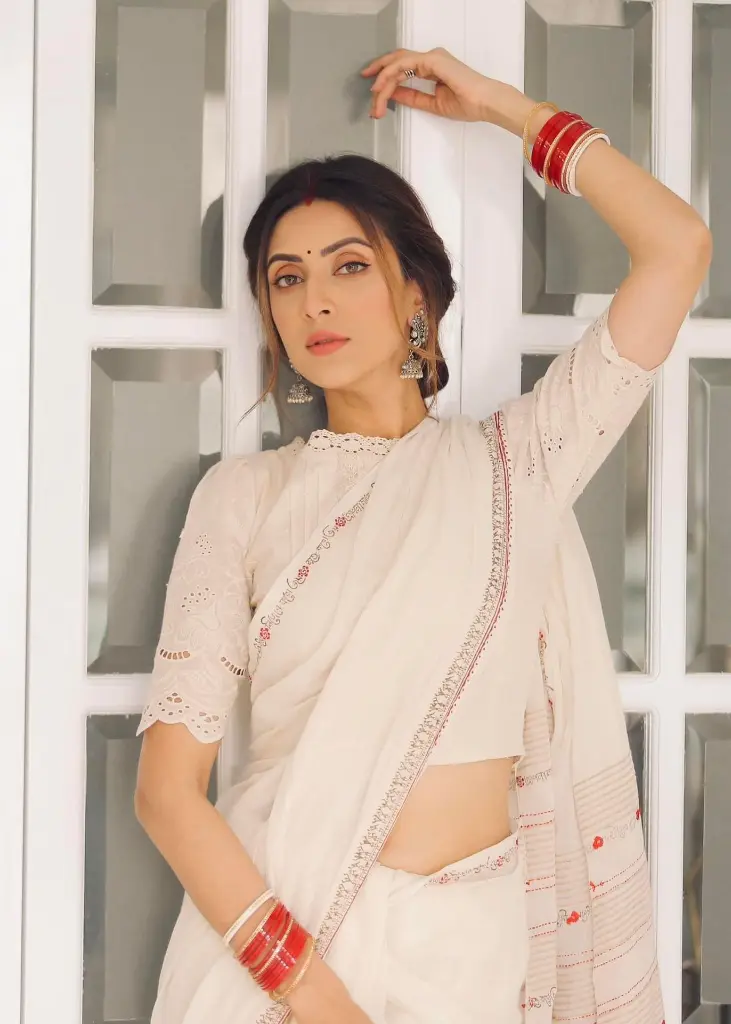 Victorian Mim (1).webp