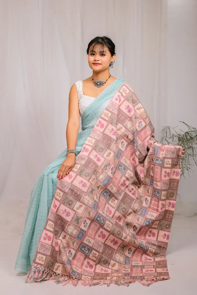 [1003] Postage Stamp Design Shawl