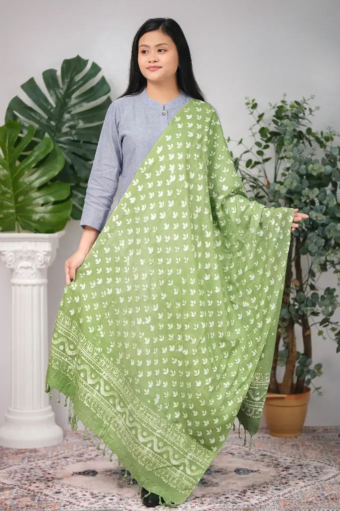 Olive Lemon 004 Natural Dye Shawl
