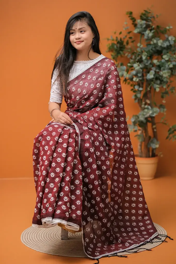 Deep Maroon Body White Flower Design Screen Print Cotton Sharee
