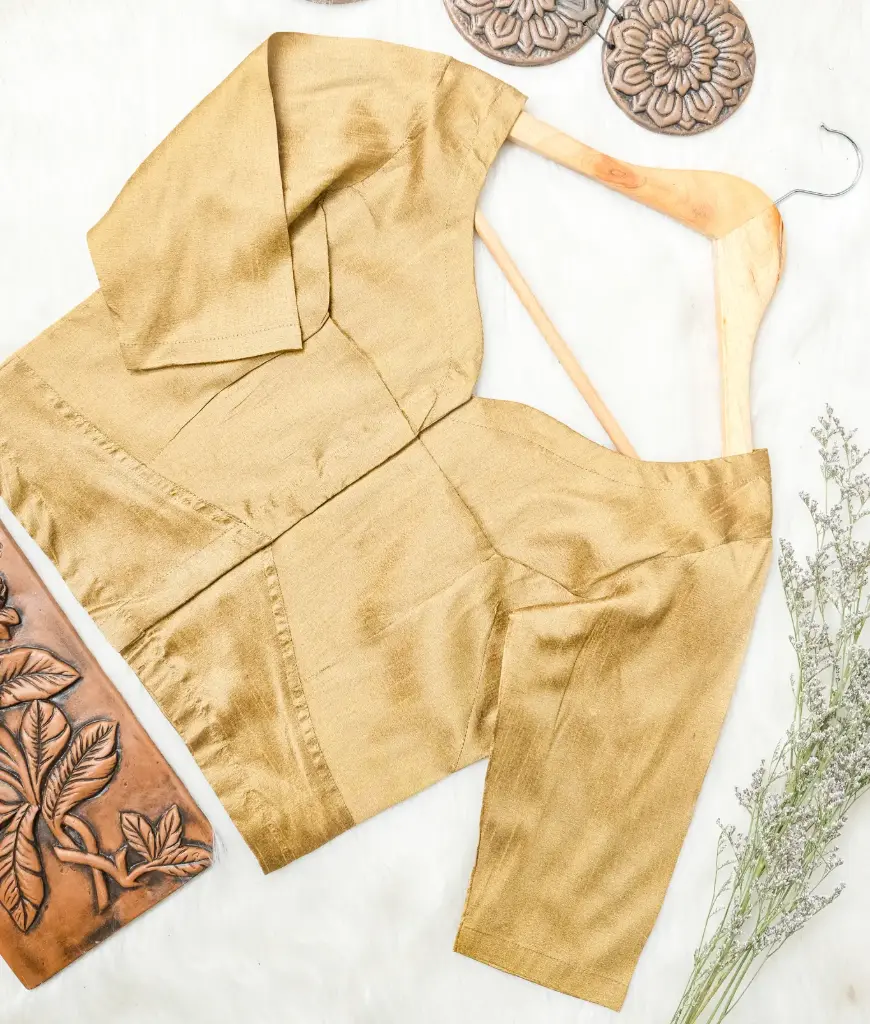 Golden Pan Pata Neck Tashar Blouse