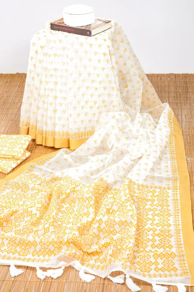 White Body Golden Paar Golden Floral Design Screen Print Cotton Sharee