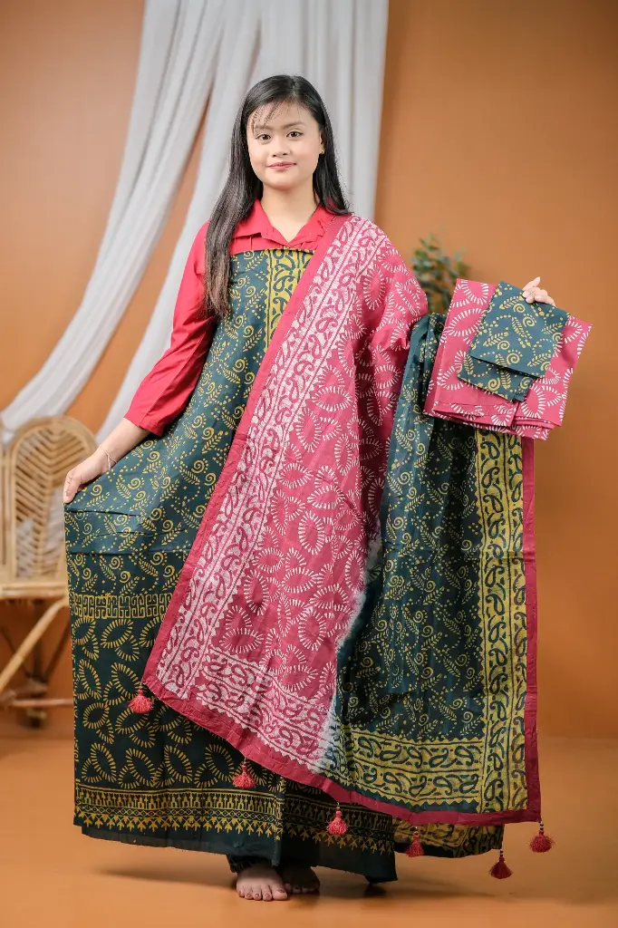 Green Olive Cotton Batik Unstitched Three Piece