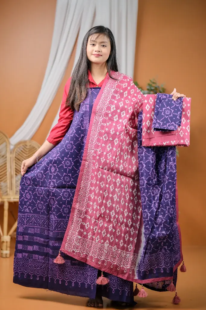 Purple Mauve Cotton Batik Unstitched Three Piece