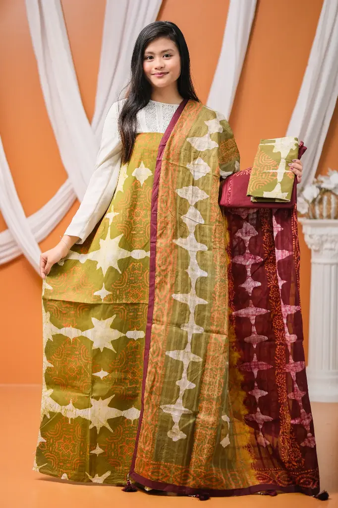 Olive Green Deep Maroon Cotton Batik Unstitched Three Piece