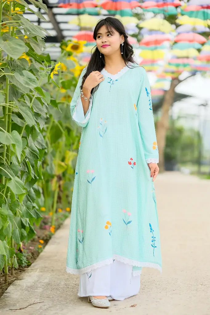 Paste Body Flower Lace Neck & Sleeve Co-Ords