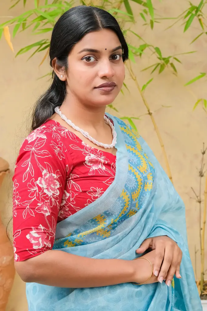 Red Flower Panpata Neck Jaypuri Cotton Blouse 