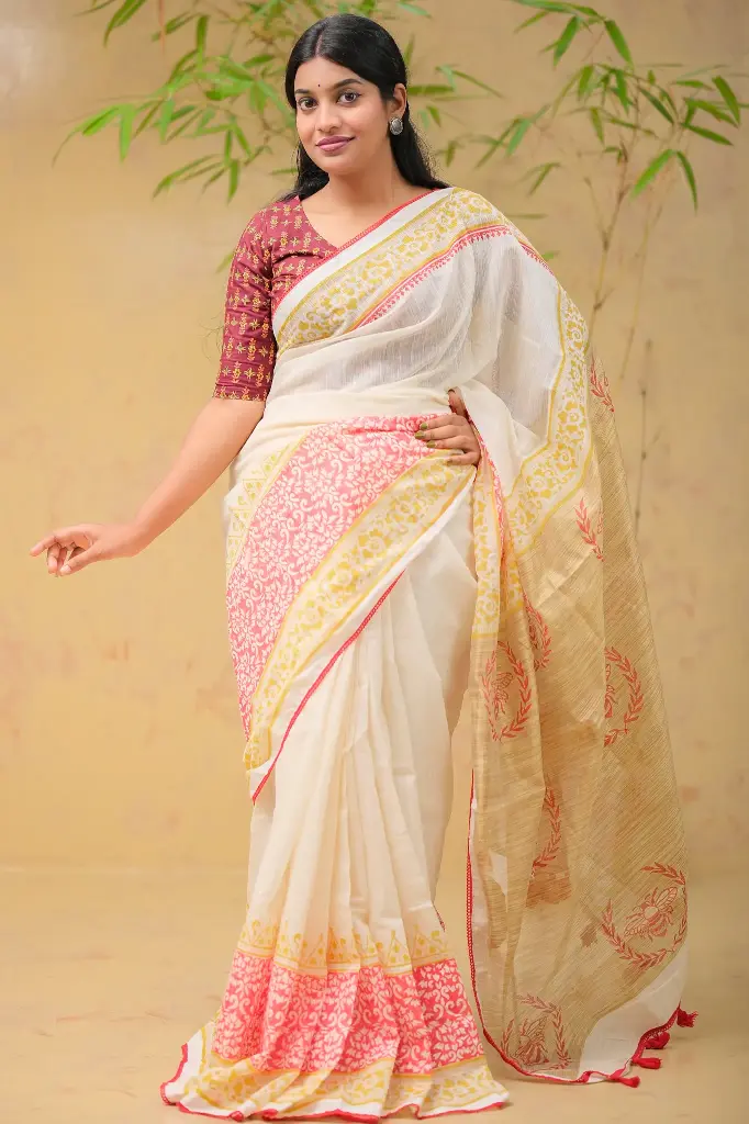 [0102] White Body Golden Anchal Red Floral Half Silk Block Print Sharee
