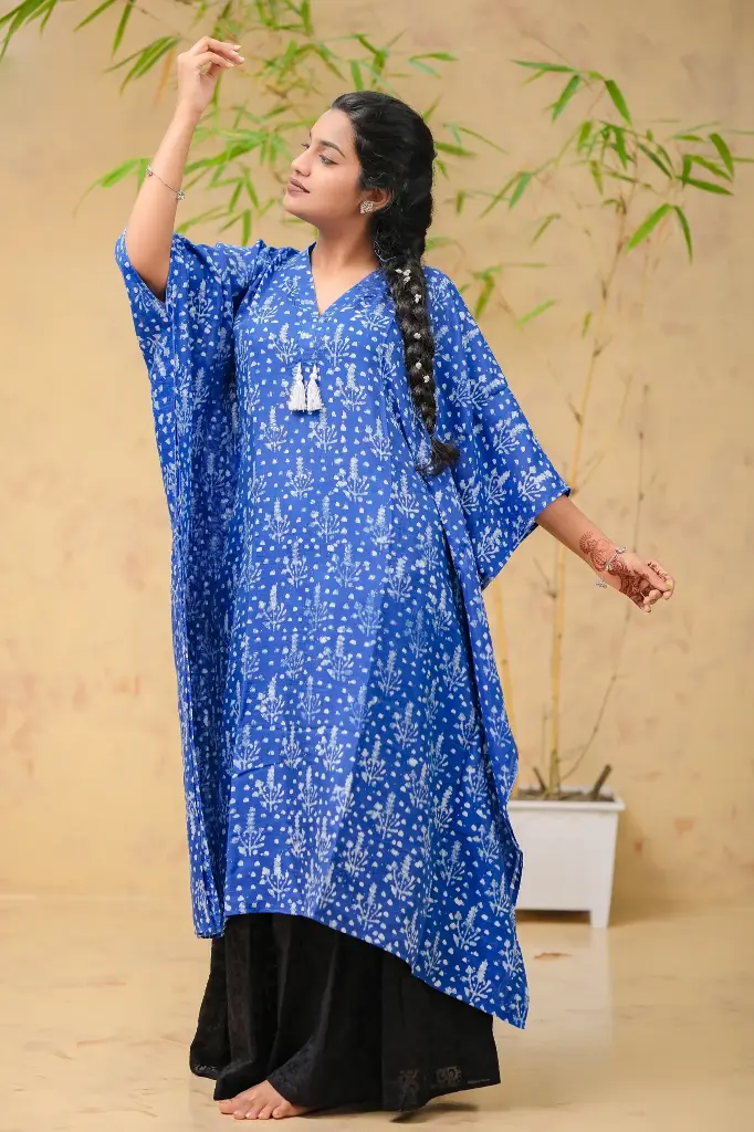 [1306] Indigo White Floral Natural Dye Kaftan (36)