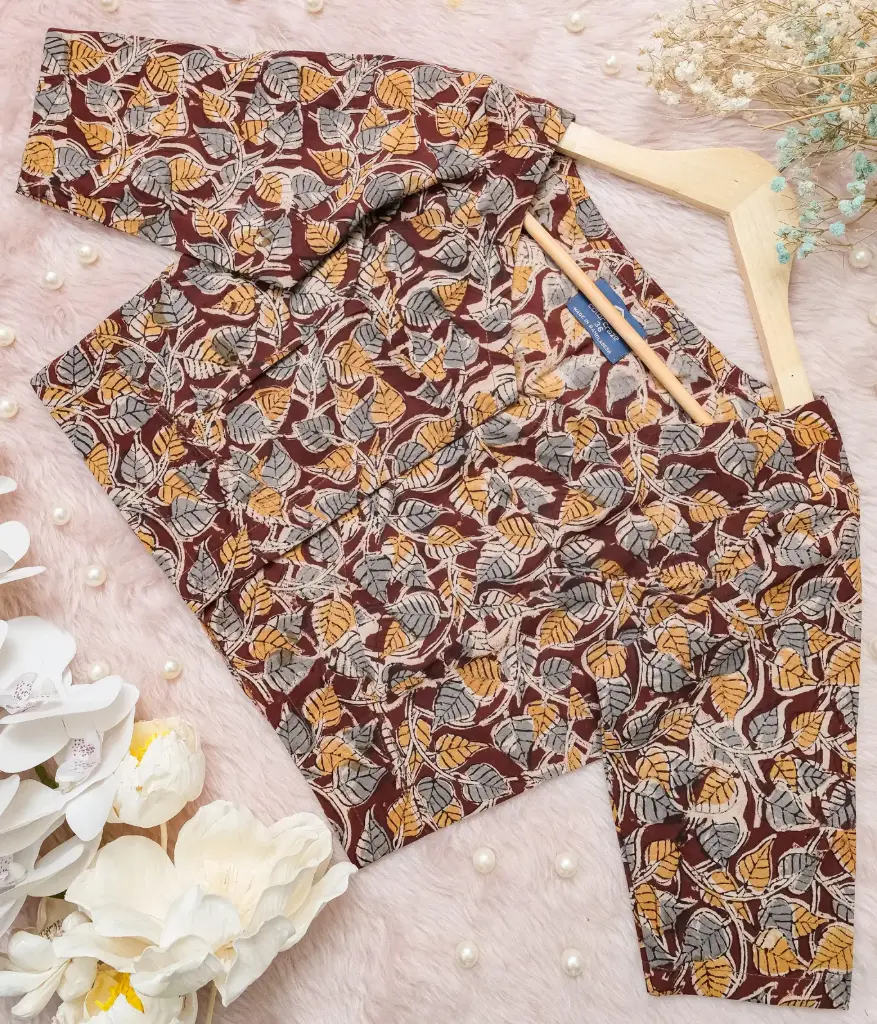 [0217] Maroon Leaf Kalamkari Blouse (34)