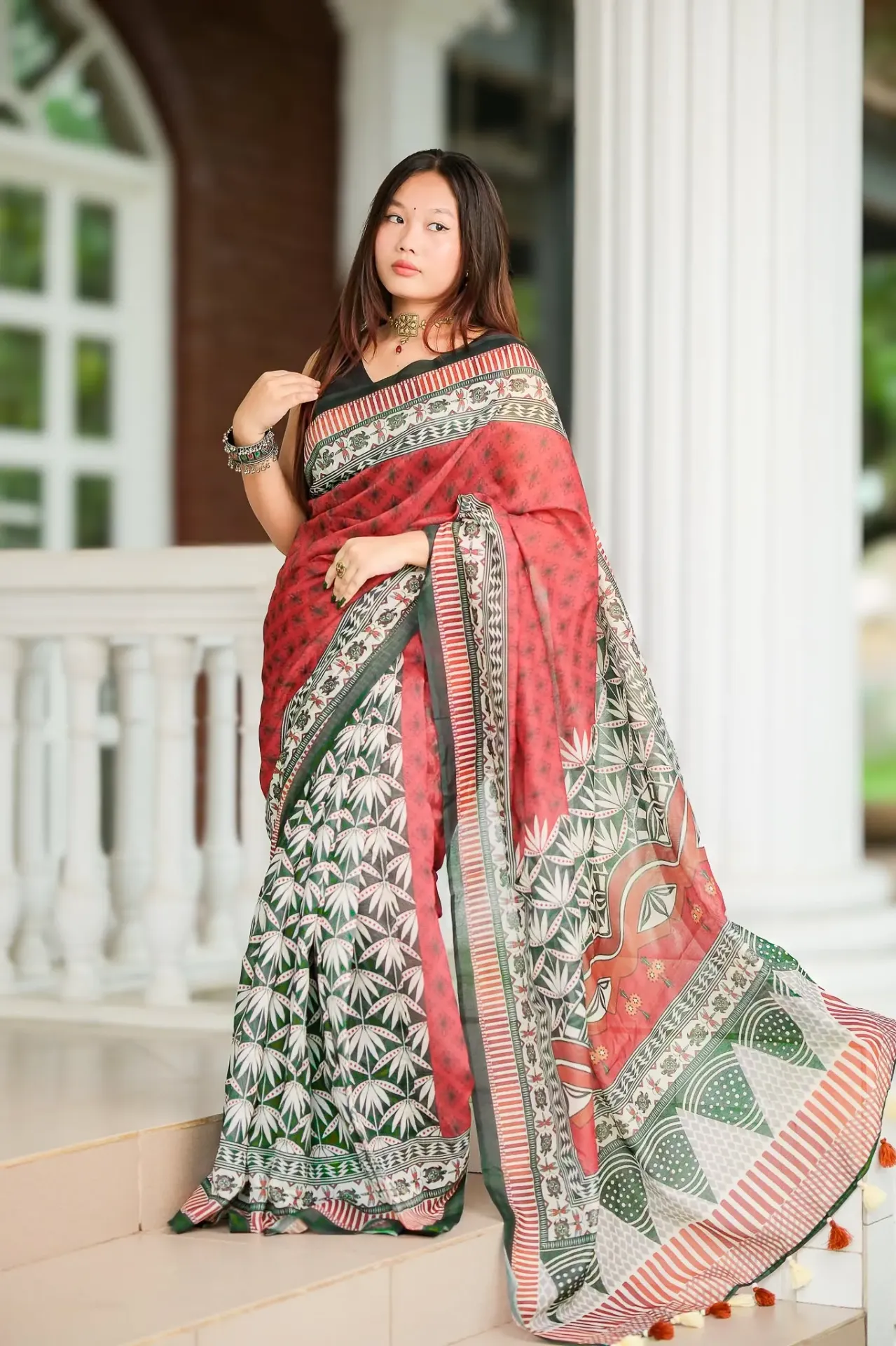 Wine Red Body Green Leaf Motifs Anchal Mix Cotton Sharee