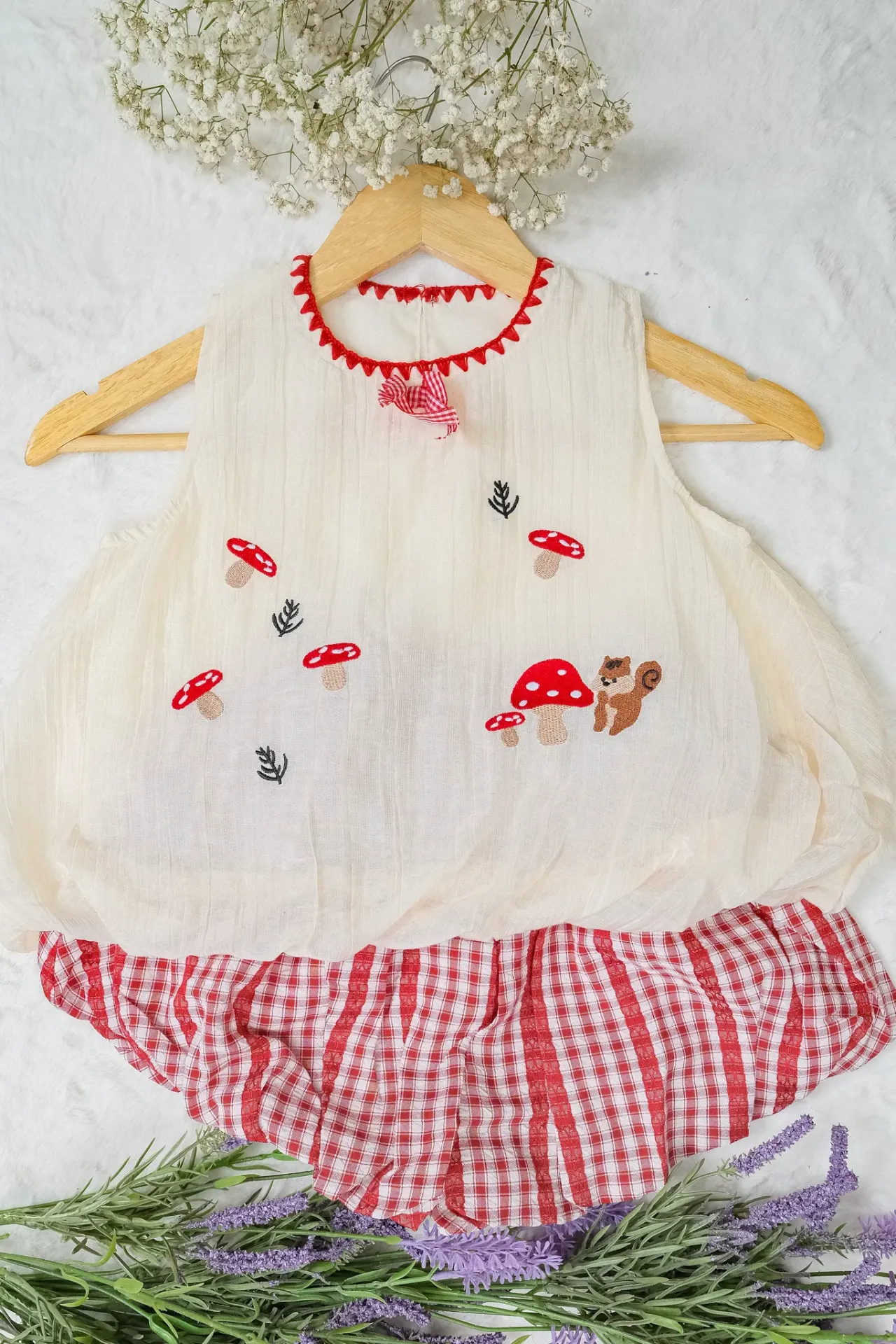 Off-White Tops & Red White Pants Baby Set