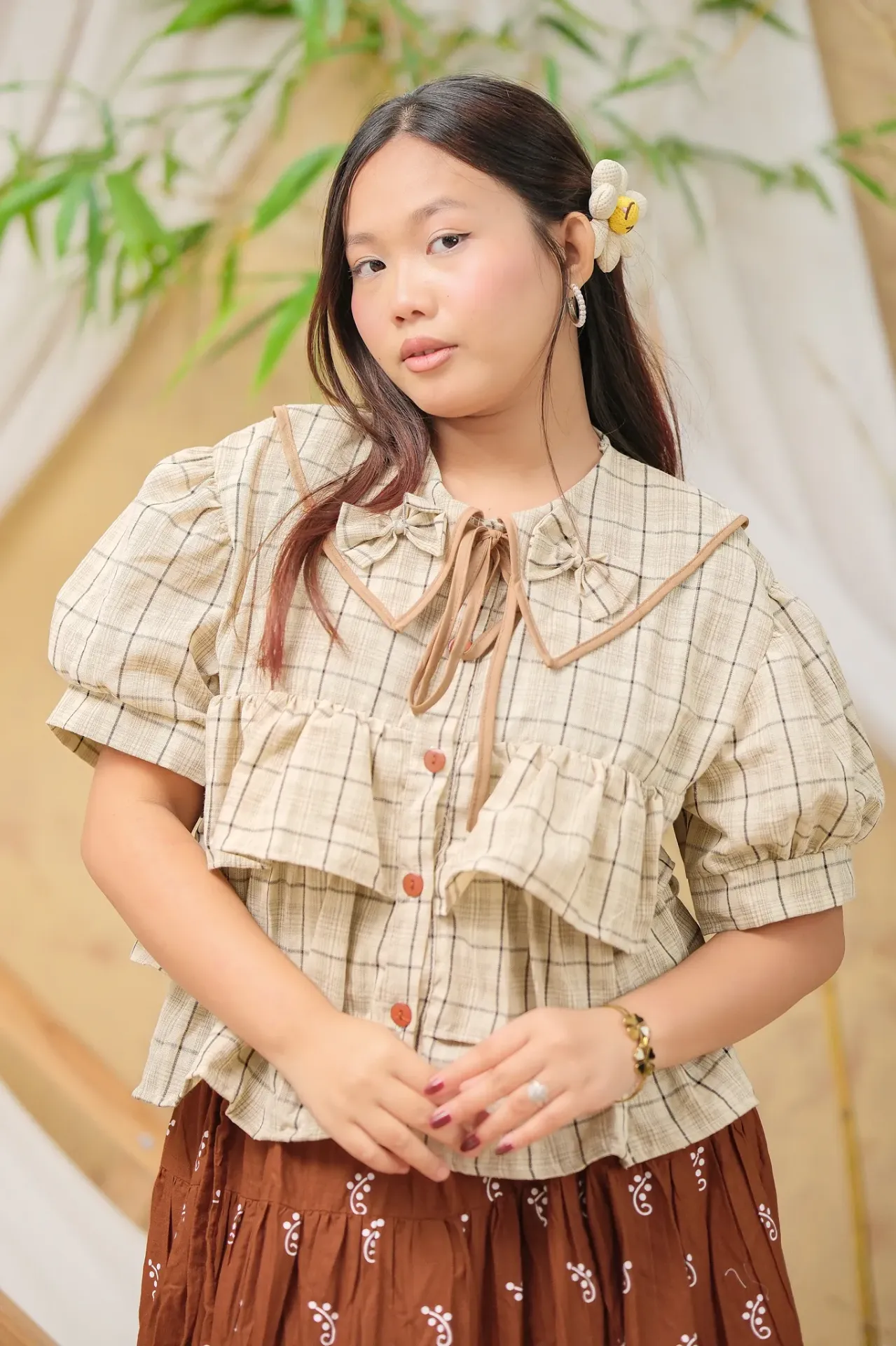 Beige Peter Pan Collar Puff Sleeve Tops