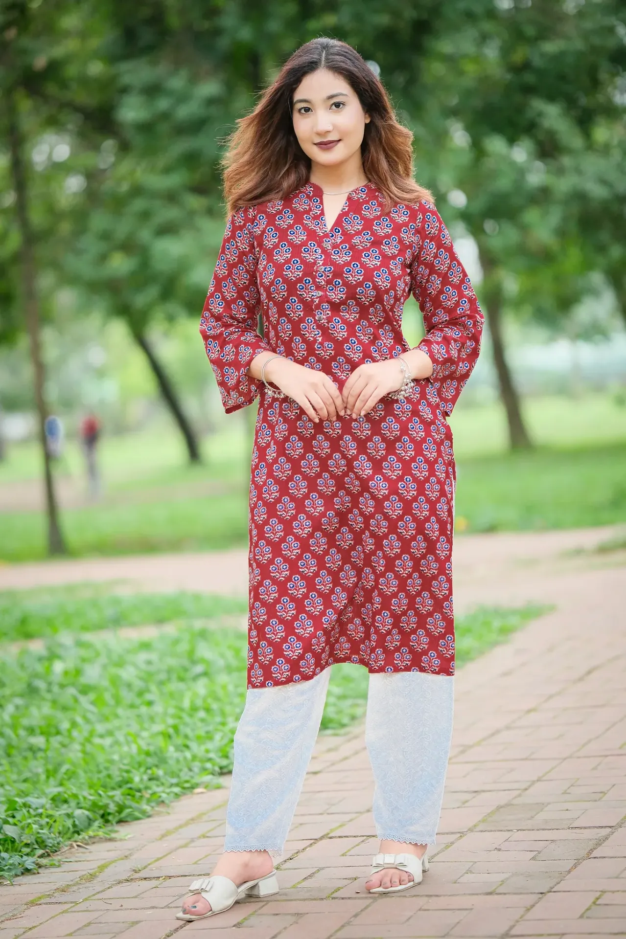 [0301] Red Floral Sprig Motifs Jaypuri Cotton A-Shaped Kurti (36)