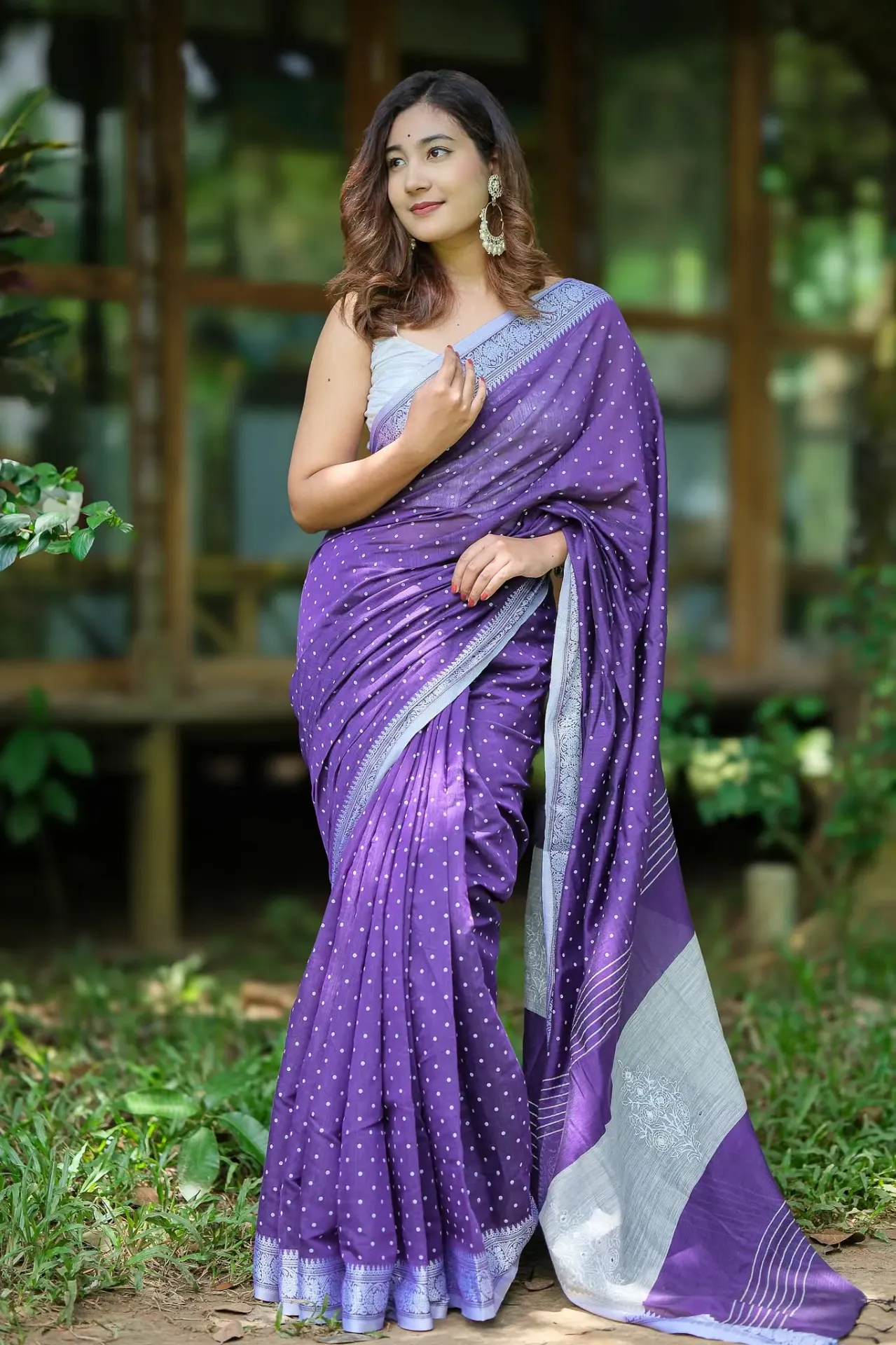 [0134] Amethyst Purple Body Silver Stripes Anchal Hand Work Half Silk Sharee