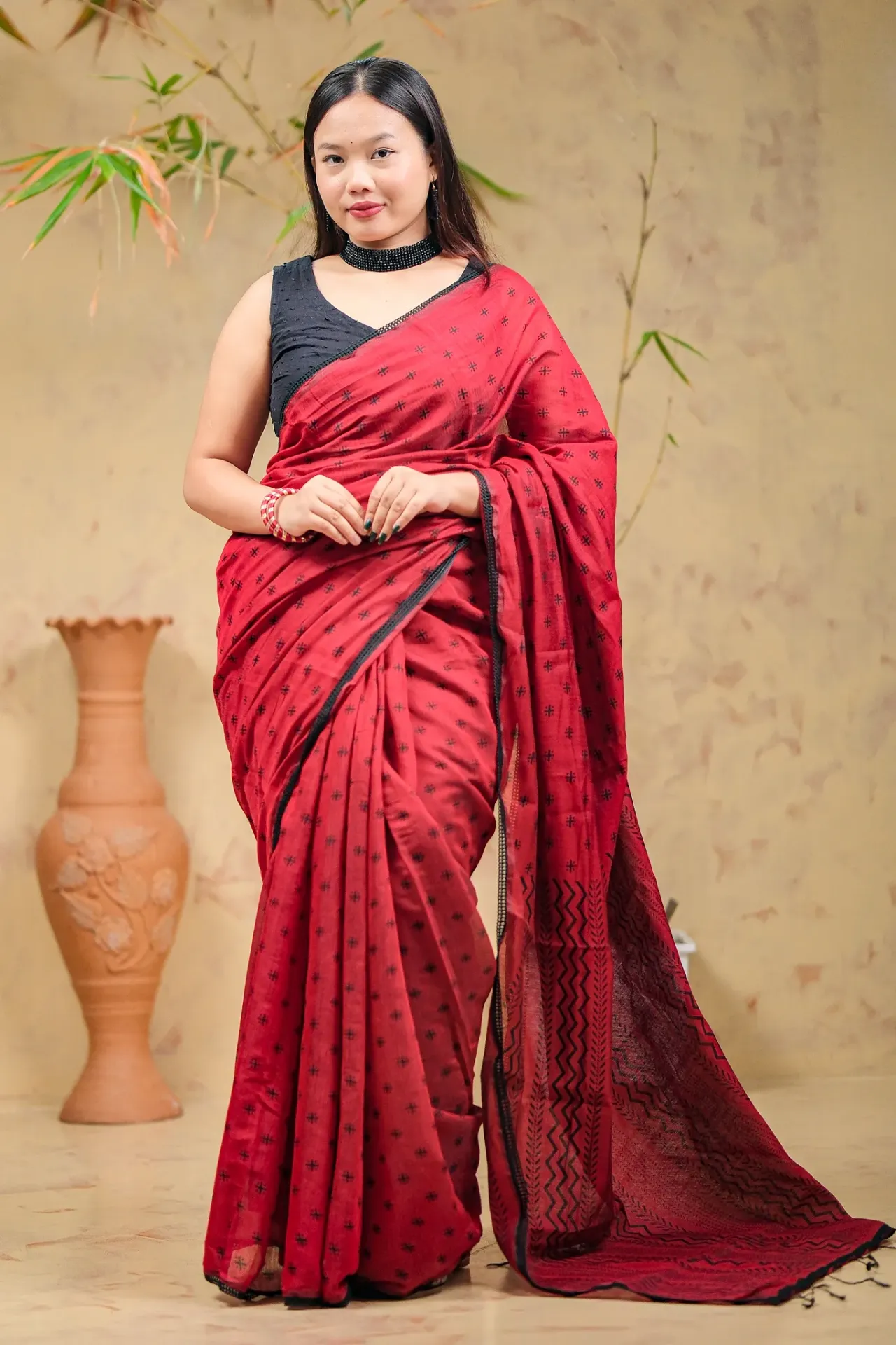 [0108] Deep Crimson Body Black Zigzag Anchal Mix Cotton Sharee