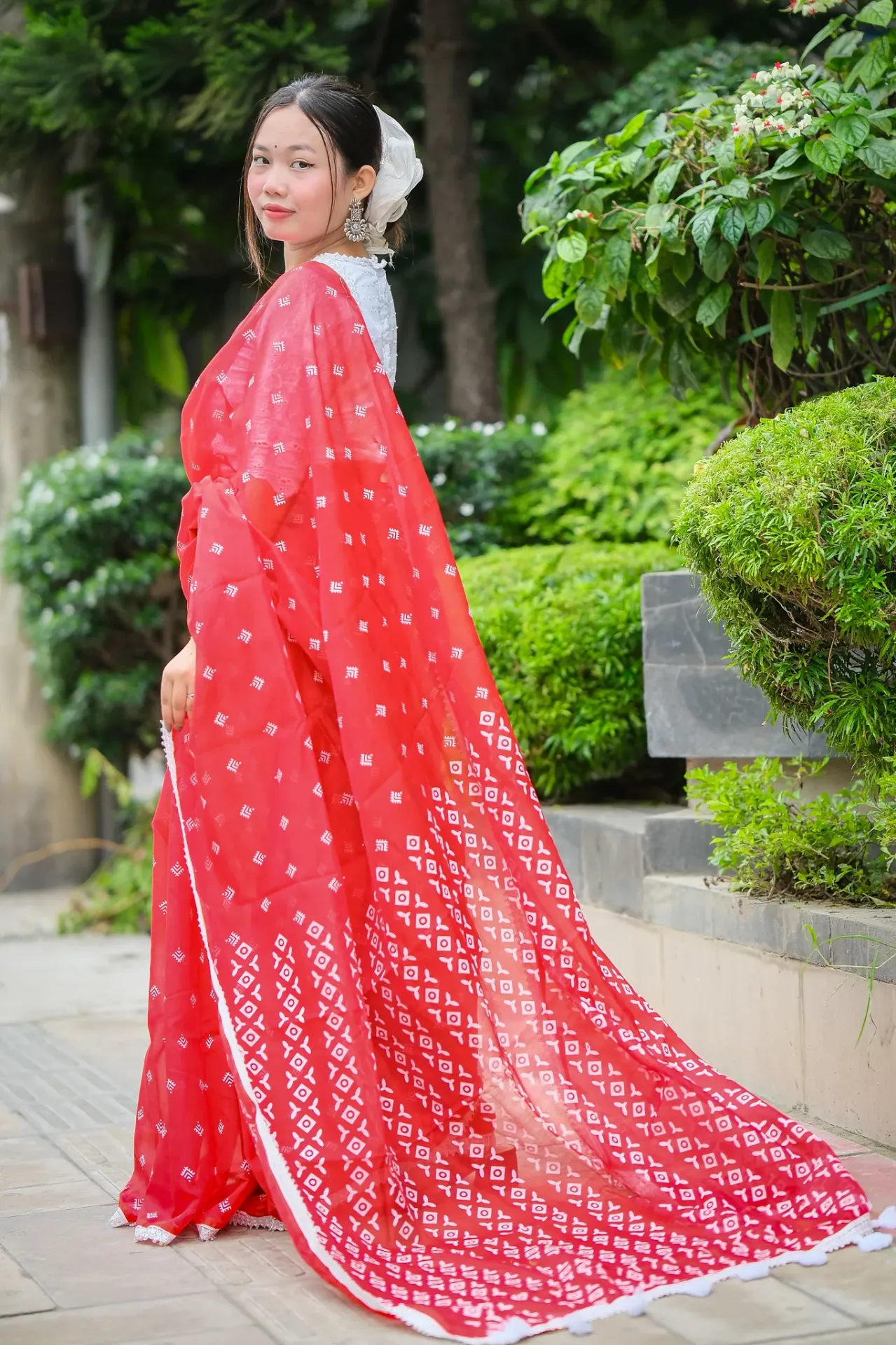 Red Body White Design Anchal Screen Print Half Silk Sharee