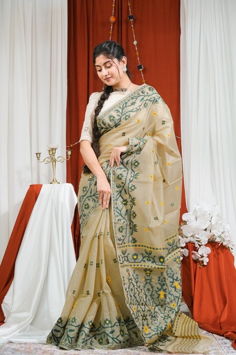 [0119] Halfsilk - Tontuj 0005