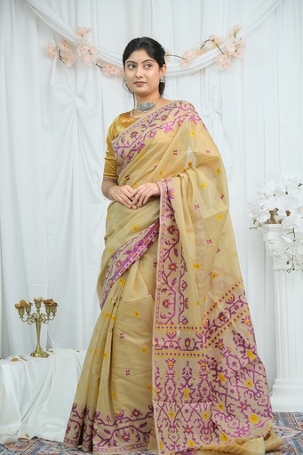 [0119] Halfsilk - Tontuj 0006