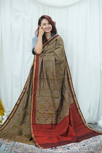 [0114] Azrakh Sharee 0002