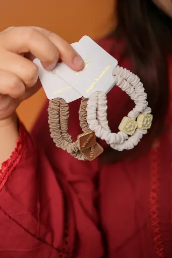 Flower Belove Scrunchies Bands