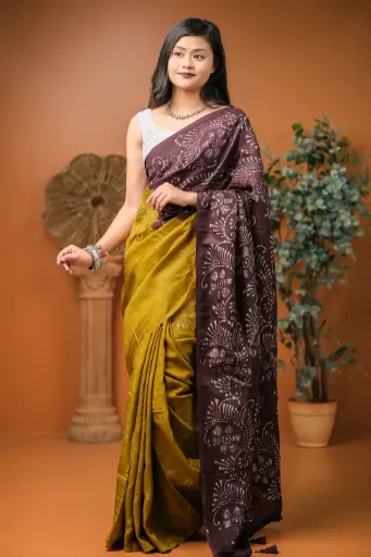 [0106] Dark Purple Light Lavender Silk Natural Dye Sharee