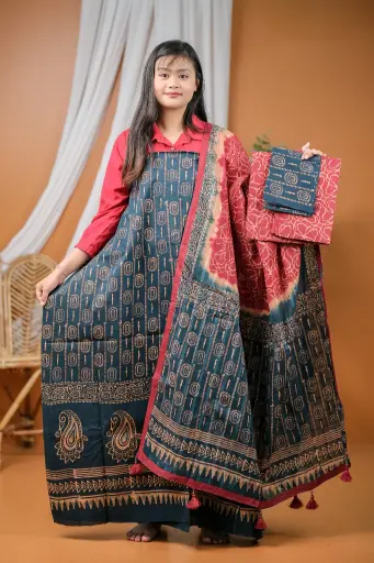 [0407] Sea Green Maroon Cotton Batik Unstitched Three Piece