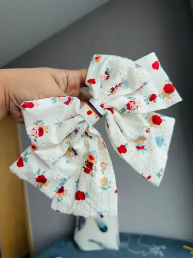 [9904] Off White Red Flower Chikankary Hair Bands